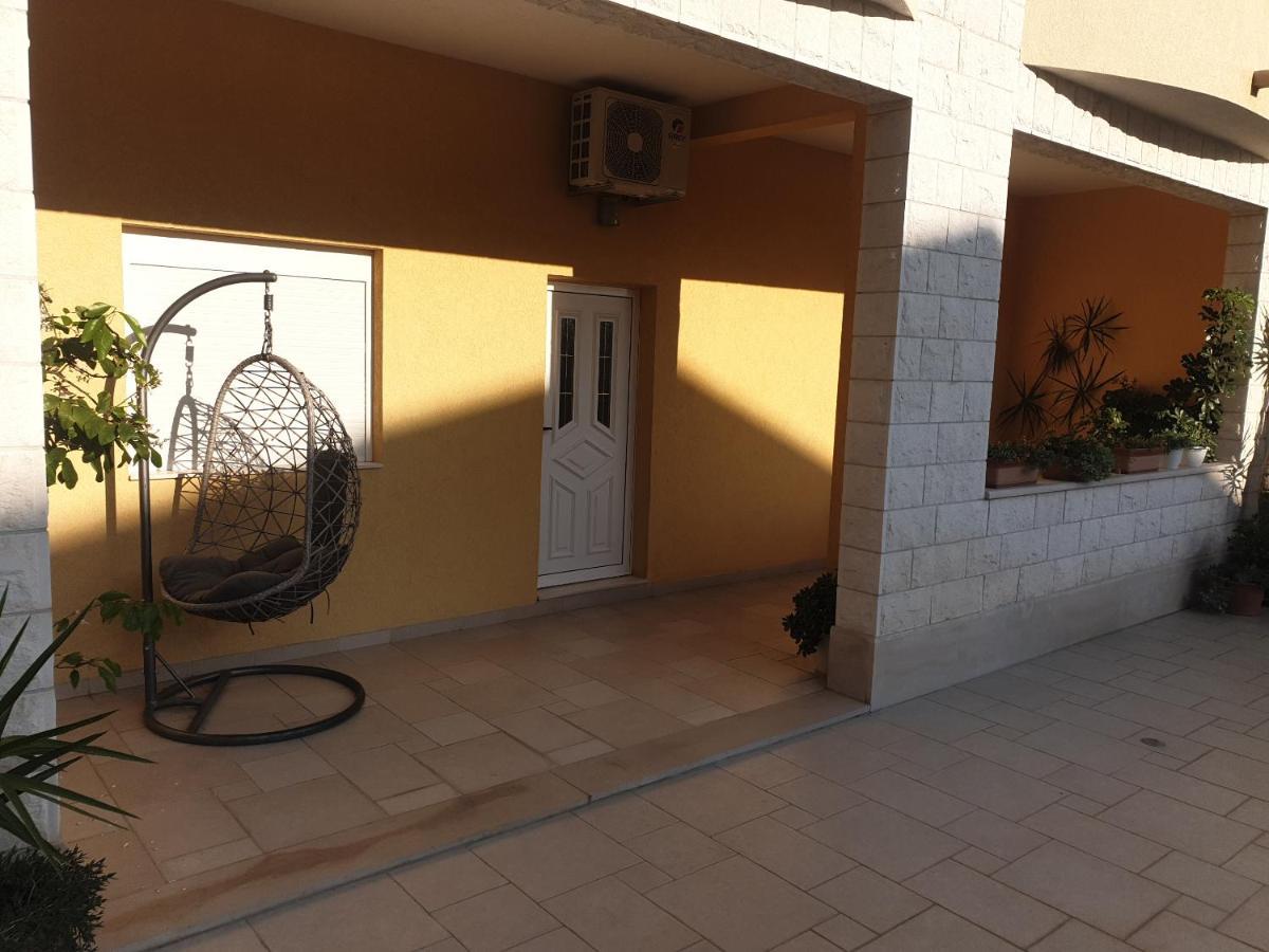 Villa Vujcic Makarska Exterior photo